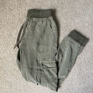 American Eagle Green Cargo Pants